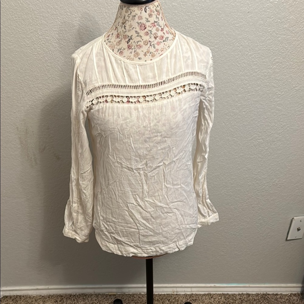 💥5/$25 LOFT White Ruffled 3/4 Sleeve Blouse